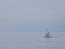 Im Nebel kann der Kajakfahrer schnell die Orientierung verlieren.