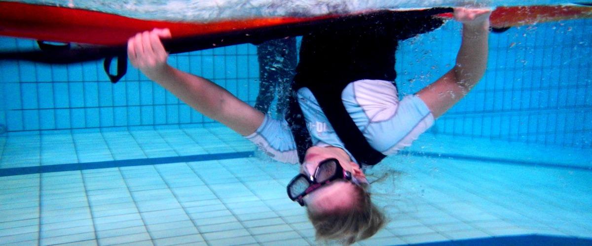 Eskimotierkurs bei der Kanuwelt Buochs Eskimotierkurs bei der Kanuwelt Buochs